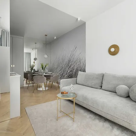Premium & Elegance With Pool By Renters Апартаменты *