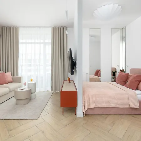 Premium & Elegance With Pool By Renters سيانوزيتي