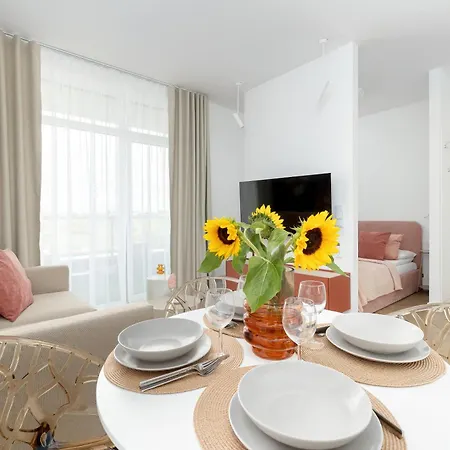 Premium & Elegance With Pool By Renters شقة *