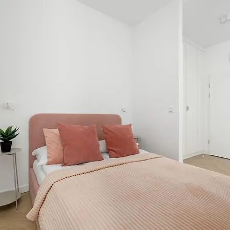 Premium & Elegance With Pool By Renters Appartement Sianozety