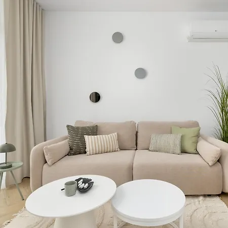 Апартаменты Premium & Elegance With Pool By Renters *