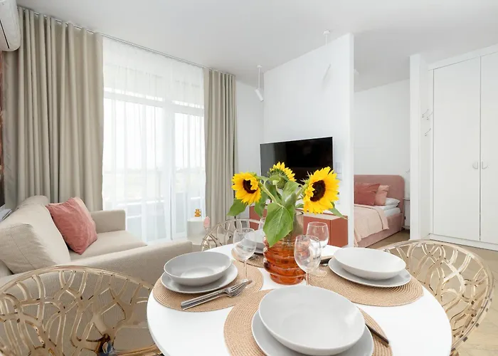 Premium & Elegance With Pool By Renters Апартаменты *